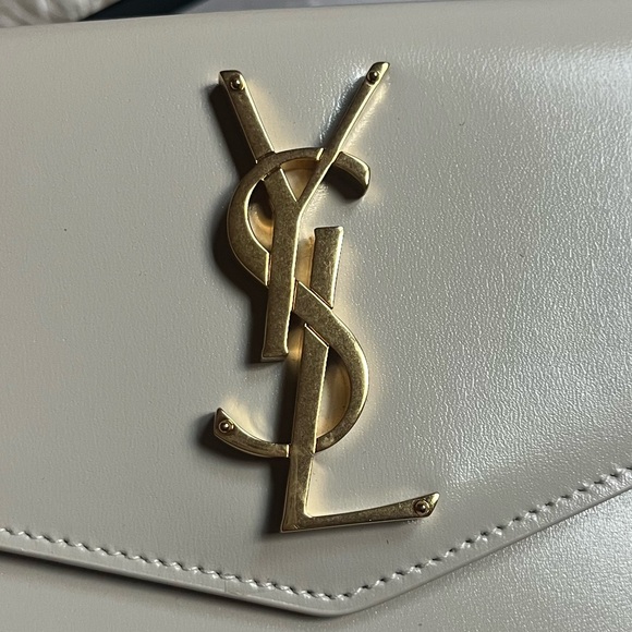 YSL Uptown Clutch in Crema Soft - Picture 7 of 11